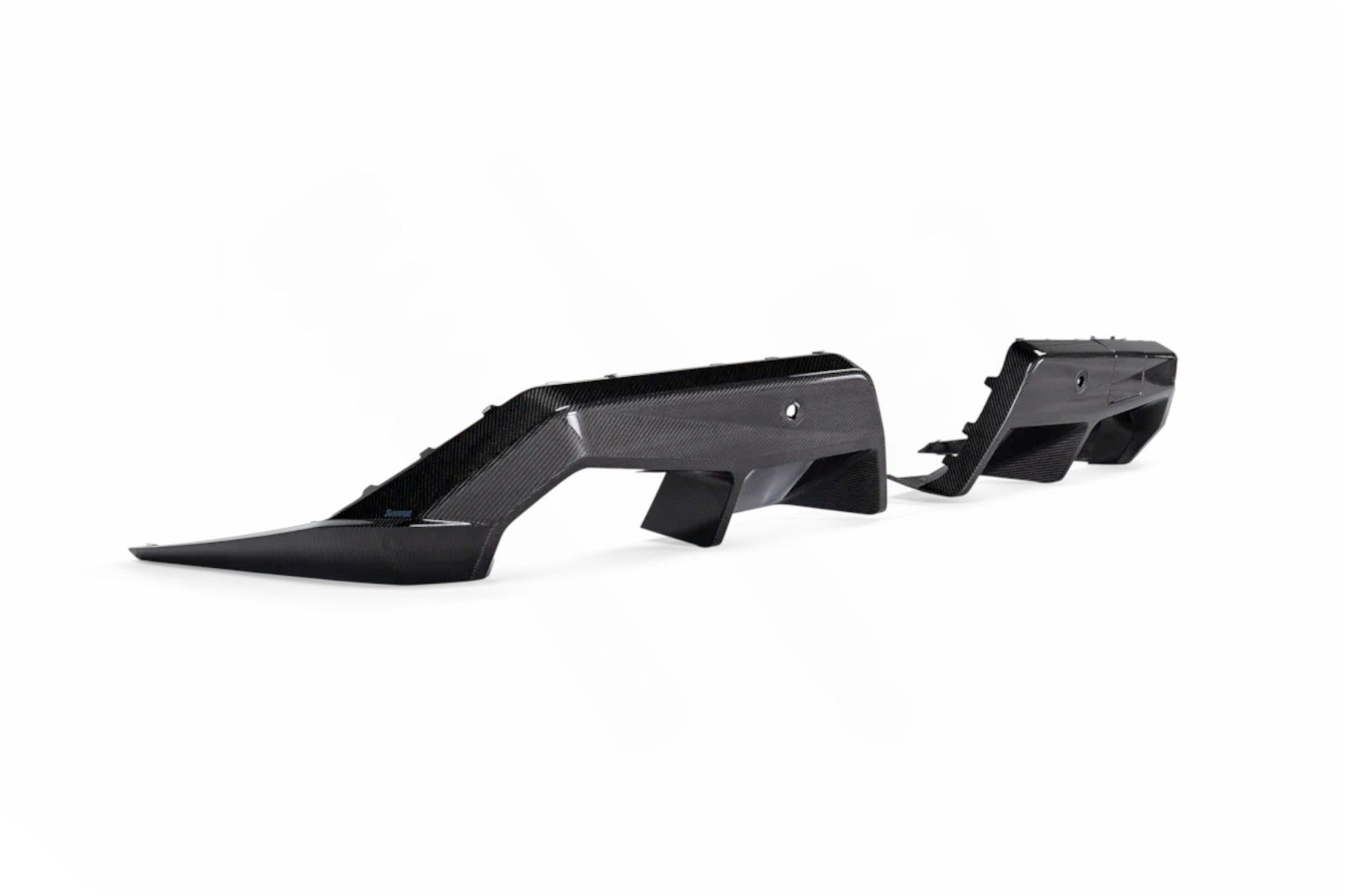 Akrapovic Carbon Fibre Rear Diffuser - BMW G90 | G99 M5 - Evolve Automotive