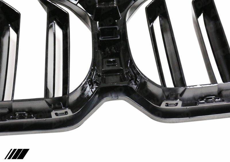 BMW 5 Series LCI G30 G31 Gloss Black Kidney Grilles (2020 - 2023) - Evolve Automotive