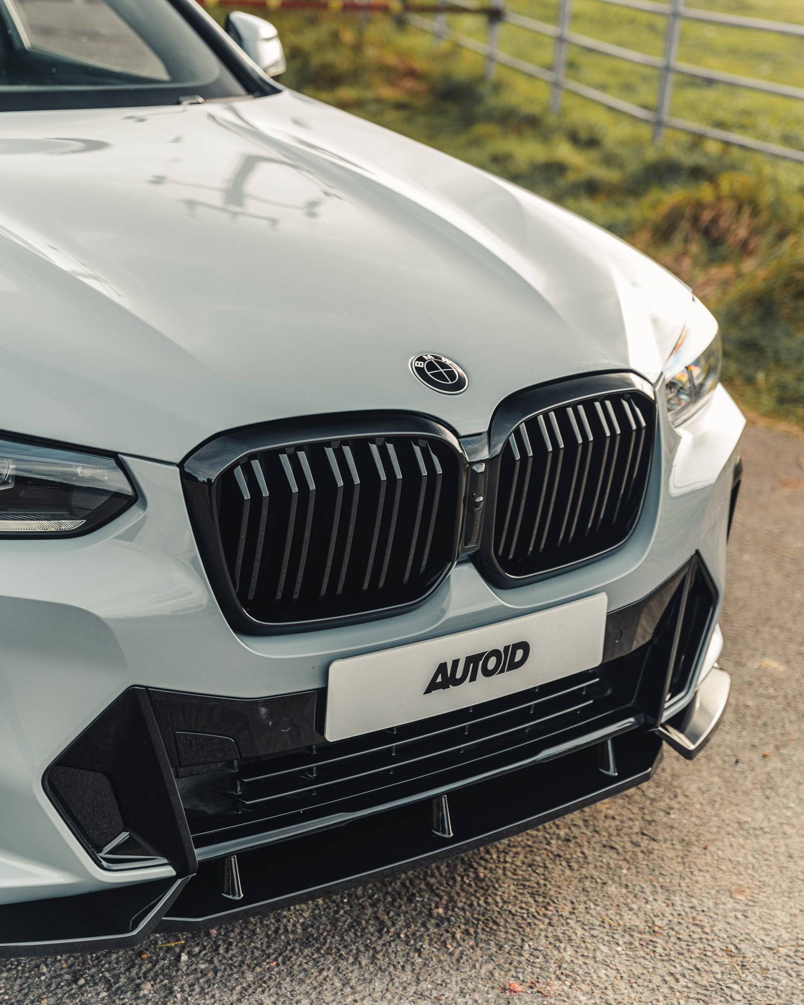 Gloss Black Kidney Grille for BMW X3 LCI & X4 LCI (2021+, G01 G02) - Evolve Automotive