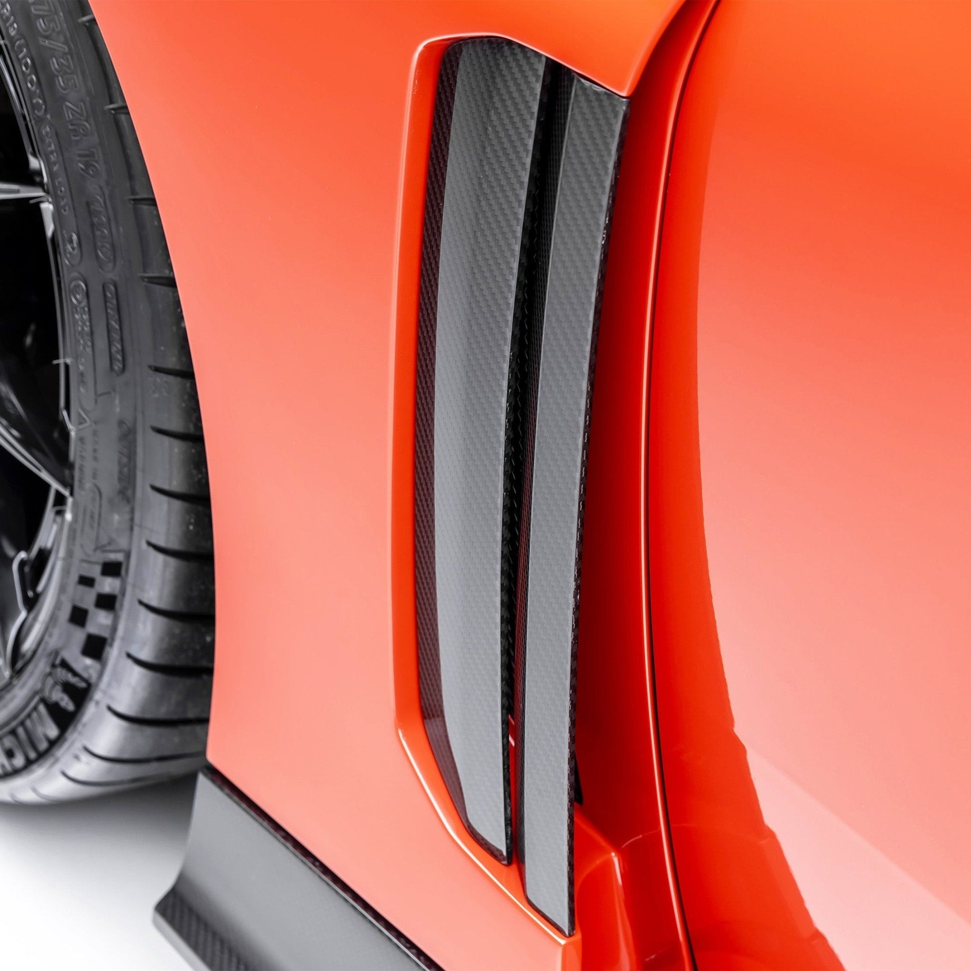 Vorsteiner VRS Aero Carbon Vented Fenders | Wings with Side Skirts - BMW G87 M2 - Evolve Automotive